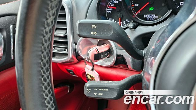 Porsche Cayenne 2015 thumb 12
