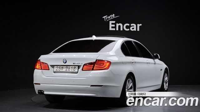 BMW 5 серии 2011 thumb 3