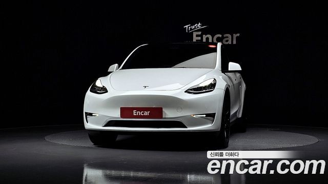 Tesla Model Y 2022 thumb 4