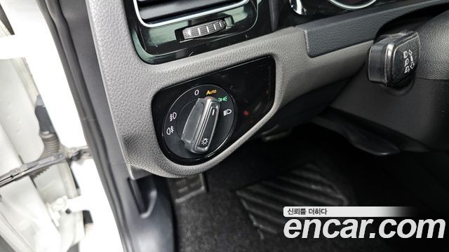 Volkswagen Golf 2015 thumb 11