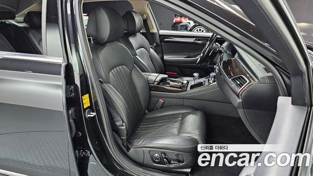 Genesis G90 2019 thumb 11