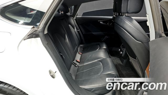 Audi A7 2015 thumb 11