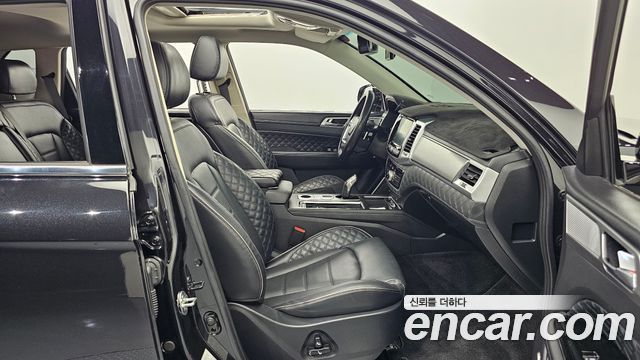 SsangYong Rexton 2021 thumb 10