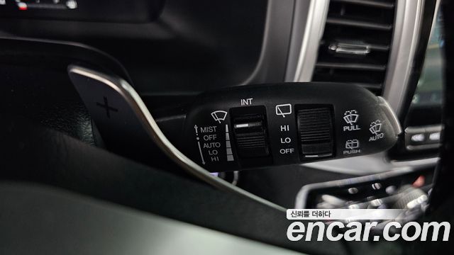 SsangYong Rexton 2021 thumb 12