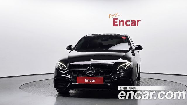 Mercedes-Benz E-Class 2019 thumb 4