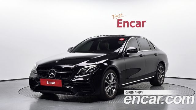Mercedes-Benz E-Class 2019 thumb 12