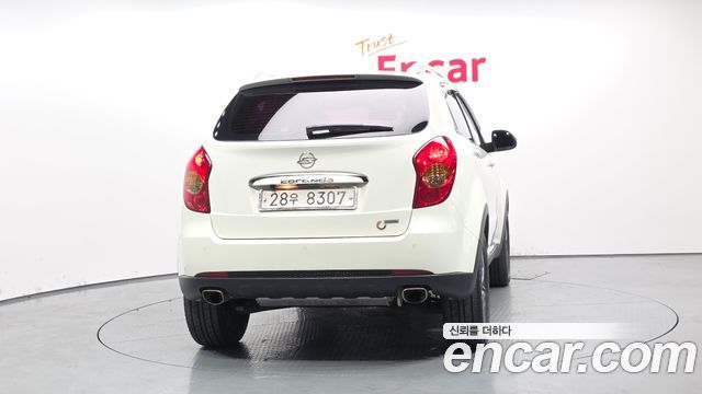 SsangYong Korando 2011 thumb 5