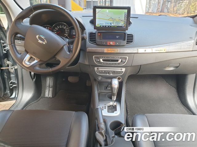 Renault Korea SM3 2012 thumb 8