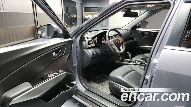 SsangYong Tivoli 2016 thumb 11
