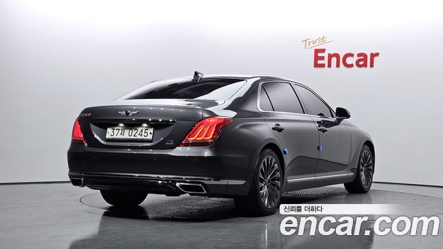 Genesis G90 2016 thumb 3