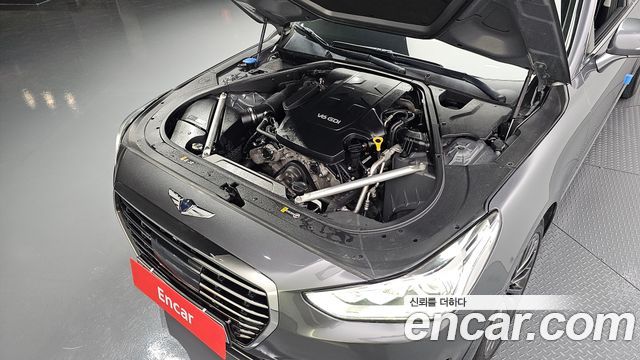 Genesis G90 2016 thumb 7