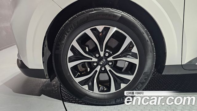 Kia Carnival 2020 thumb 6