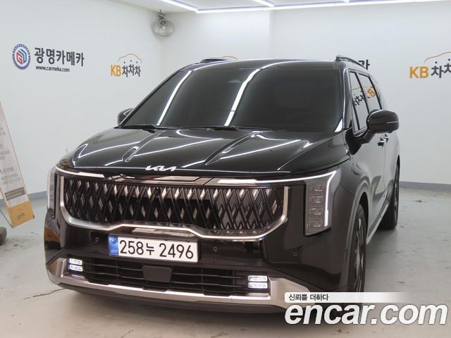 Kia Carnival 2024 thumb 3