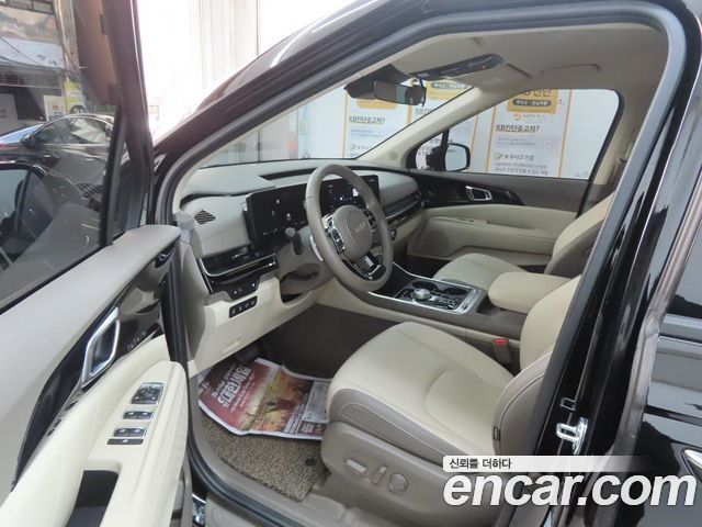Kia Carnival 2024 thumb 6
