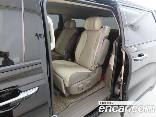 Kia Carnival 2024 thumb 7