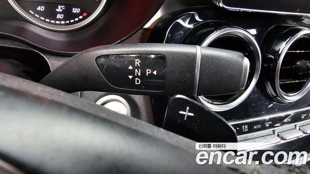 Mercedes-Benz GLC 2017 thumb 10