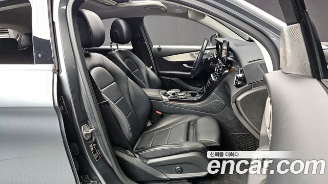 Mercedes-Benz GLC 2017 thumb 11