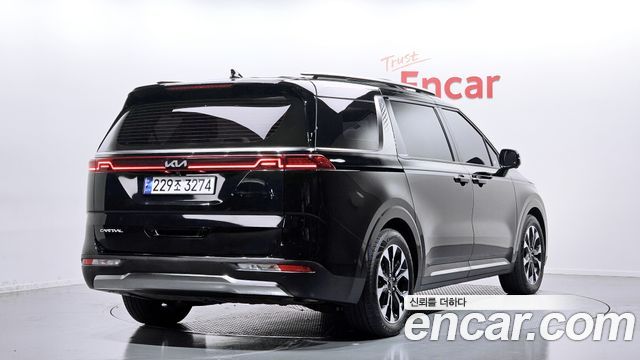 Kia Carnival 2022 thumb 3