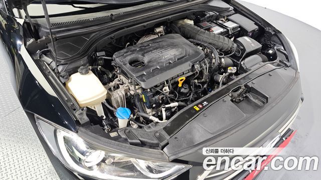 Hyundai Avante 2015 thumb 7