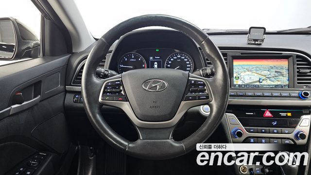 Hyundai Avante 2015 thumb 12
