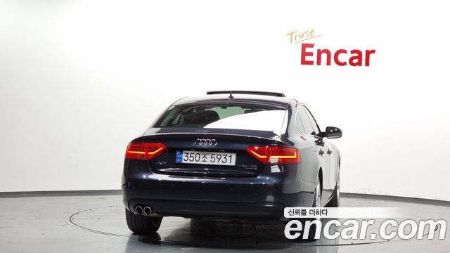 Audi A5 2015 thumb 4