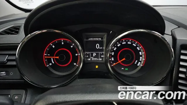 SsangYong Tivoli 2018 thumb 9