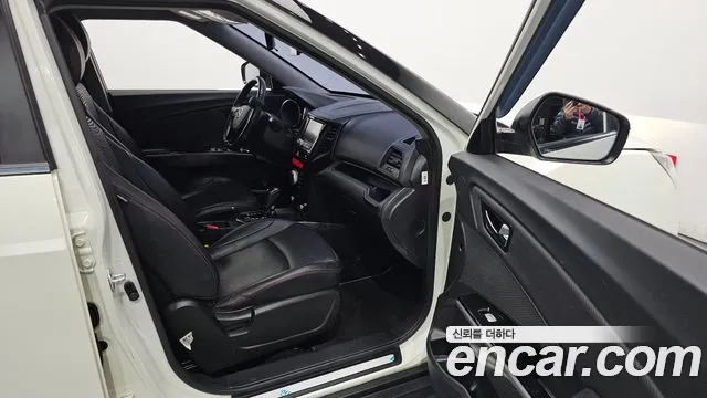SsangYong Tivoli 2018 thumb 11