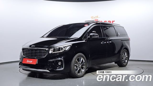 Kia Carnival 2018 thumb 2
