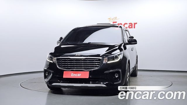 Kia Carnival 2018 thumb 4