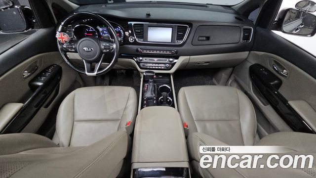 Kia Carnival 2018 thumb 8