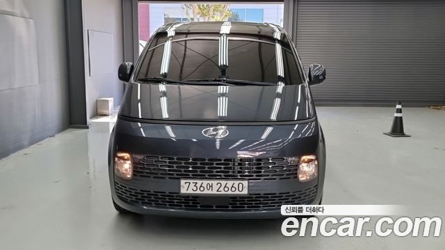 Hyundai Staria 2021 thumb 4
