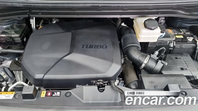 Hyundai Staria 2021 thumb 6