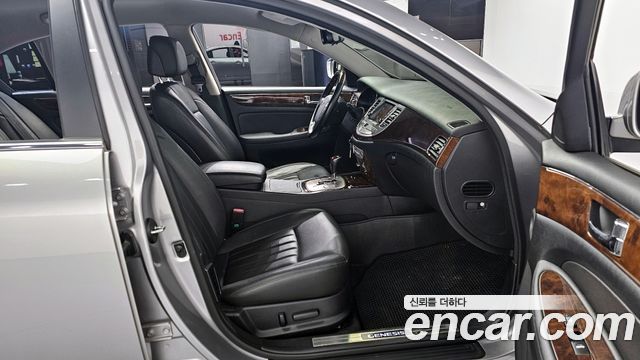 Hyundai Genesis 2010 thumb 10