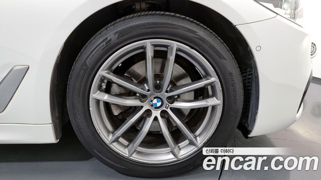 BMW 5 серии 2020 thumb 6