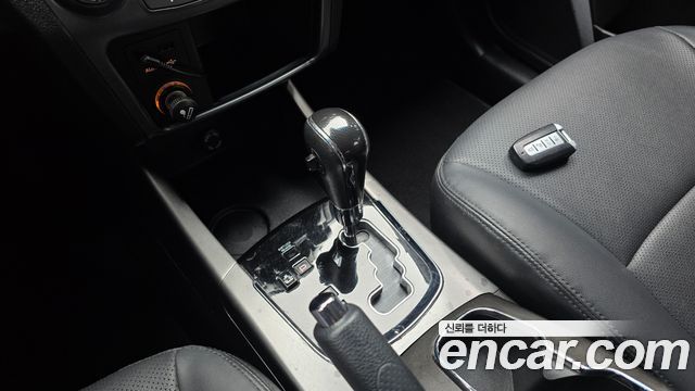 SsangYong Korando 2017 thumb 9