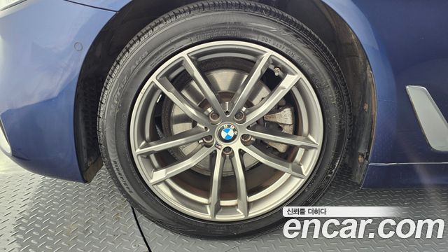 BMW 5 серии 2020 thumb 5