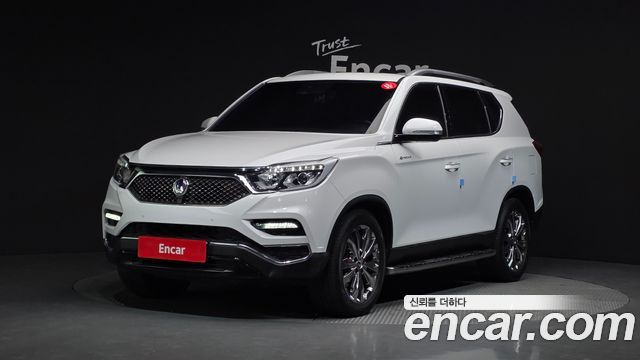SsangYong Rexton 2018 thumb 2