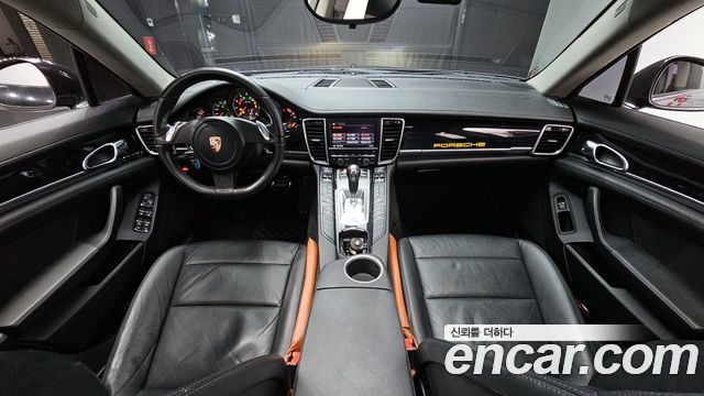Porsche Panamera 2011 thumb 7