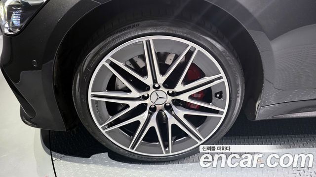 Mercedes-Benz AMG GT 2023 thumb 5