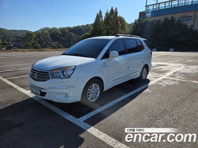 SsangYong Korando 2013 thumb 12