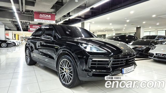 Porsche Cayenne 2023 thumb 3