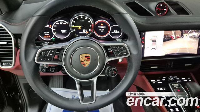 Porsche Cayenne 2023 thumb 11