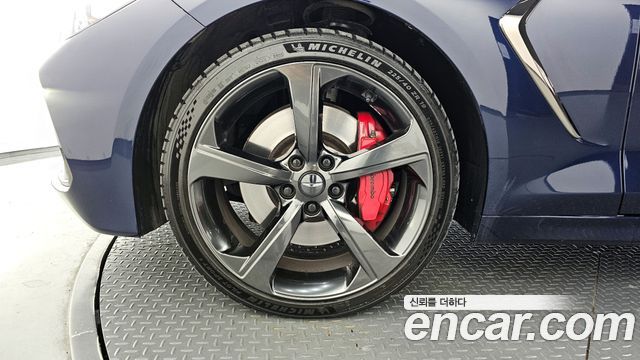 Genesis G70 2019 thumb 6