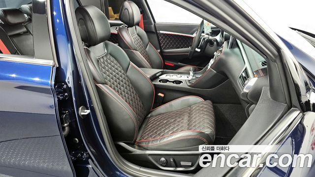 Genesis G70 2019 thumb 11