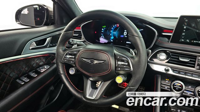 Genesis G70 2019 thumb 12