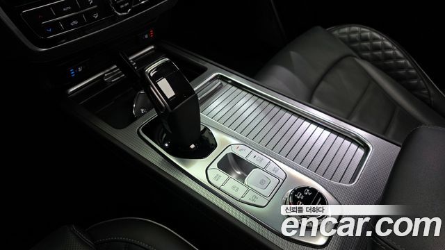SsangYong Rexton 2020 thumb 10