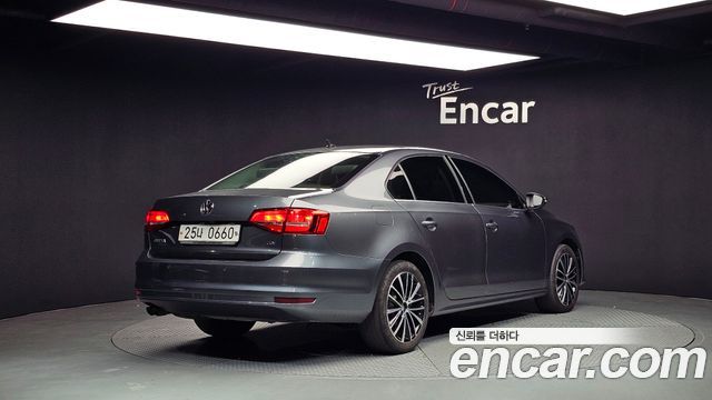 Volkswagen Jetta 2015 thumb 3