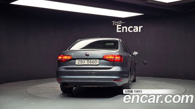 Volkswagen Jetta 2015 thumb 5