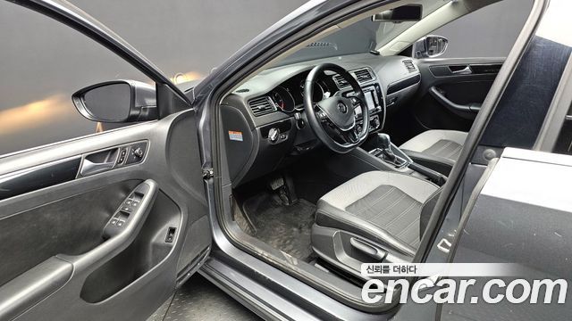 Volkswagen Jetta 2015 thumb 11