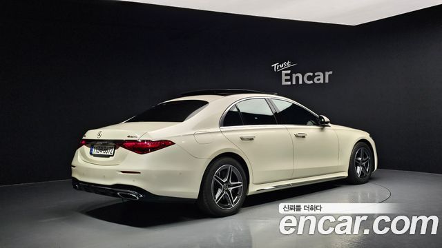 Mercedes-Benz S-Class 2022 thumb 3